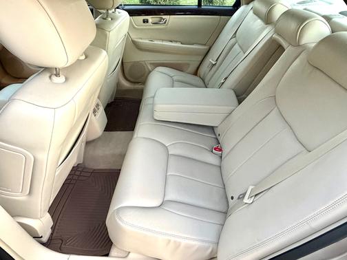 2009 Cadillac DTS 1SB