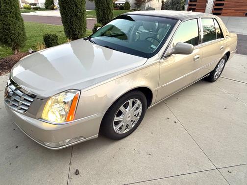 2009 Cadillac DTS 1SB