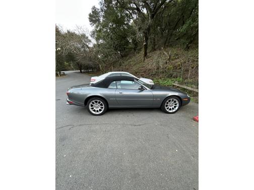 2002 Jaguar XKR Base