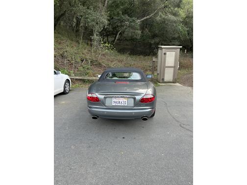2002 Jaguar XKR Base