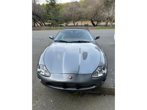 2002 Jaguar XKR Base