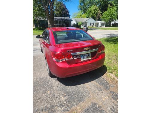 Red 2014 Chevrolet Cruze 2LT