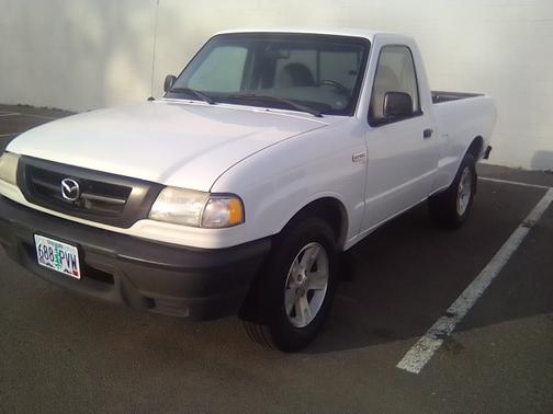 2001 Mazda B2300 SE