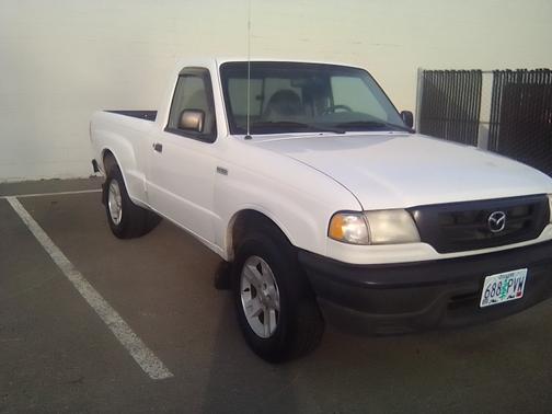 2001 Mazda B2300 SE