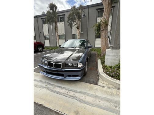 1999 BMW 323 iS