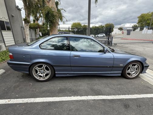 1999 BMW 323 iS