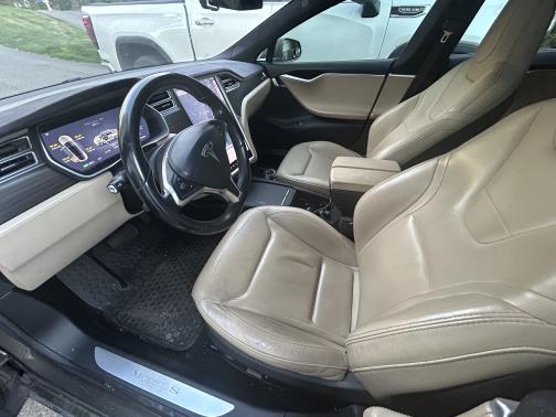 2016 Tesla Model S 90D