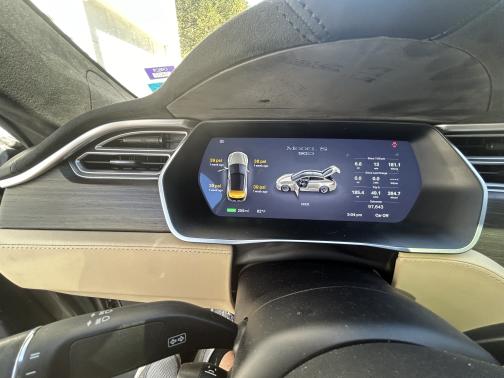 2016 Tesla Model S 90D