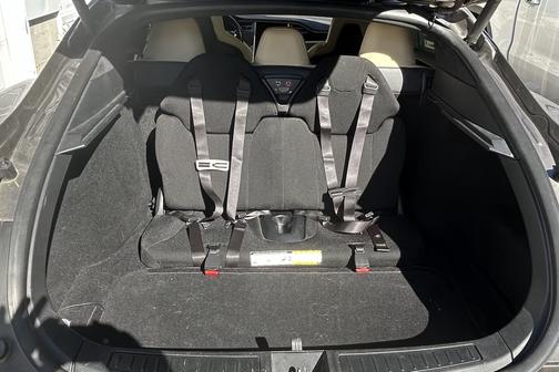 2016 Tesla Model S 90D