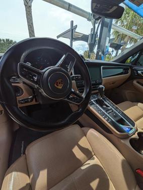 Blue 2021 Porsche Macan Macan