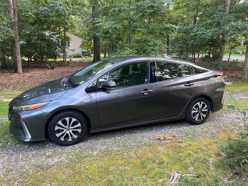 Gray 2017 Toyota Prius Prime Premium