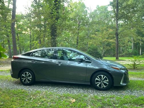 Gray 2017 Toyota Prius Prime Premium
