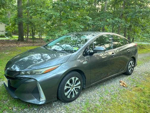 Gray 2017 Toyota Prius Prime Premium