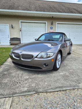 Gray 2005 BMW Z4 3.0i Roadster