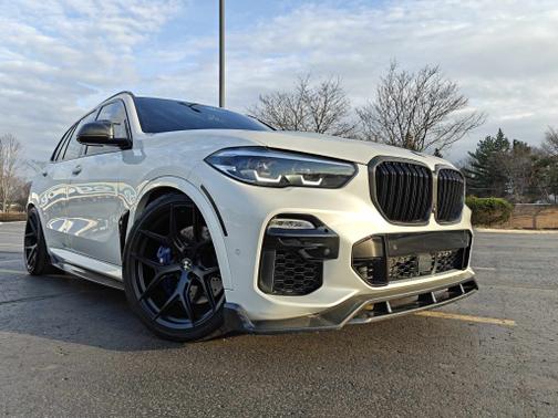 2021 BMW X5 M50i