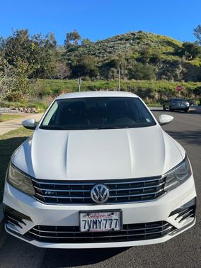 2017 Volkswagen Passat 1.8T R-Line w/Comfort