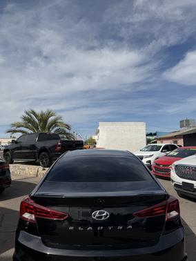 2020 Hyundai ELANTRA SE