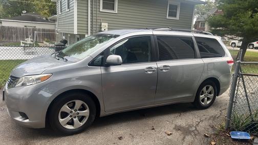 2013 Toyota Sienna LE
