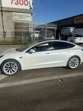 White 2022 Tesla Model 3 Long Range