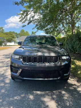 Gray 2025 Jeep Grand Cherokee Laredo