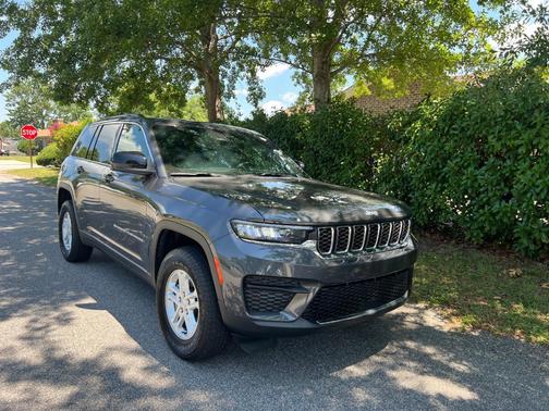 Gray 2025 Jeep Grand Cherokee Laredo