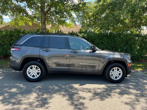 Gray 2025 Jeep Grand Cherokee Laredo