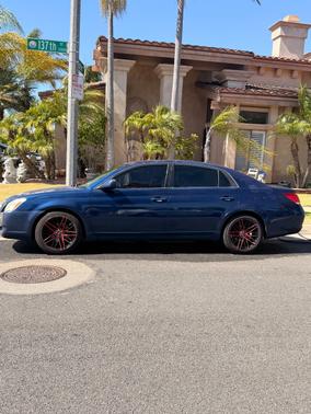 Blue 2006 Toyota Avalon Limited