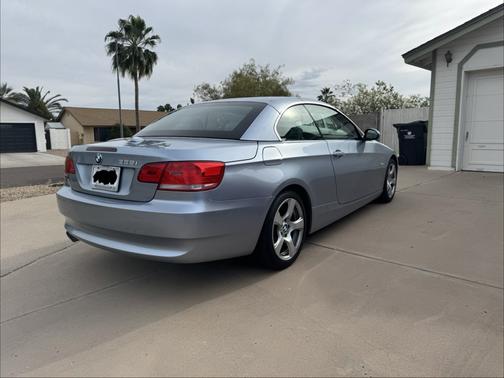 Silver 2009 BMW 328 i