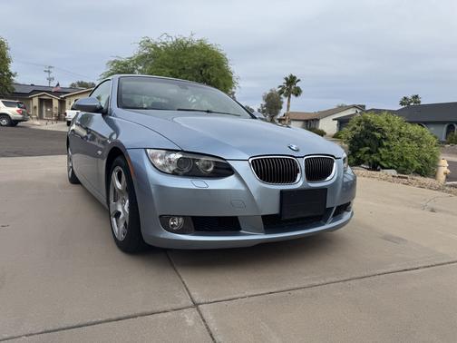 Silver 2009 BMW 328 i