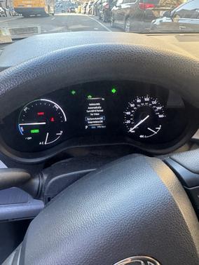 2023 Toyota Sienna LE