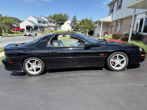 Black 2000 Chevrolet Camaro Z28