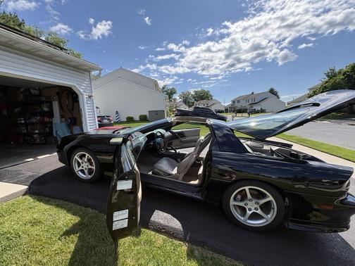 Black 2000 Chevrolet Camaro Z28