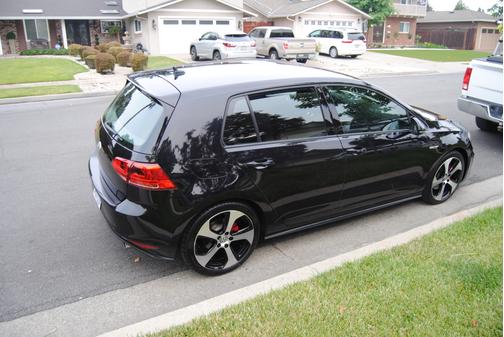 2015 Volkswagen Golf GTI 2.0T S 4-Door