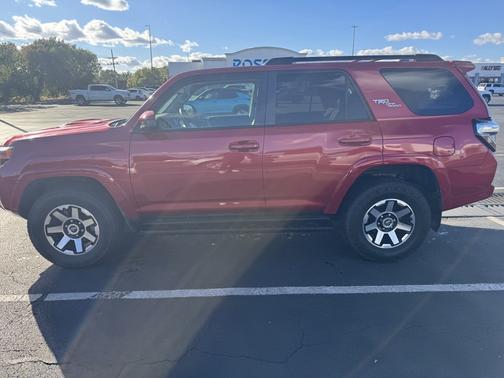 2022 Toyota 4Runner TRD Off Road