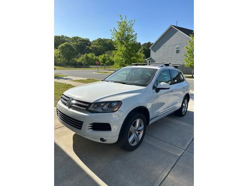 2014 Volkswagen Touareg 3.6L Sport