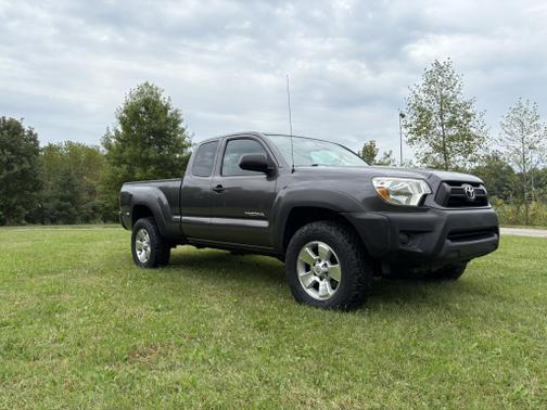 2013 Toyota Tacoma Base