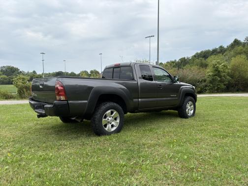 2013 Toyota Tacoma Base
