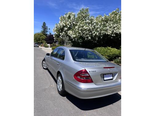 2004 Mercedes-Benz E-Class E320