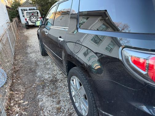 2013 GMC Acadia Denali