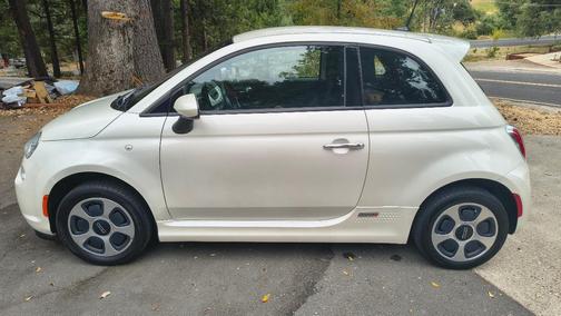 White 2015 FIAT 500e Battery Electric