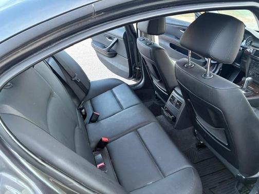 Blue 2006 BMW 325 i