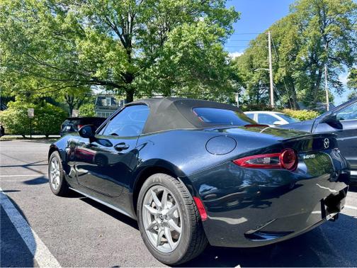 2016 Mazda MX-5 Miata Sport