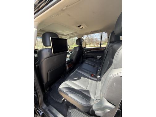 2016 Lexus LX 570 Base