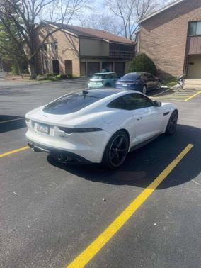 2016 Jaguar F-TYPE R