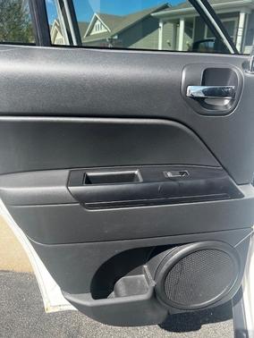 White 2016 Jeep Patriot Latitude