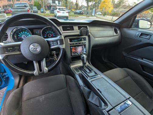 2013 Ford Mustang V6