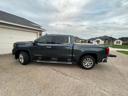 Silver 2019 GMC Sierra 1500 SLT