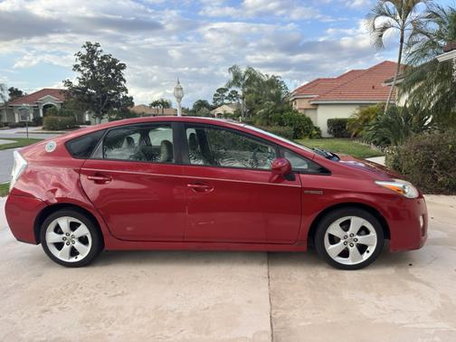 2010 Toyota Prius IV