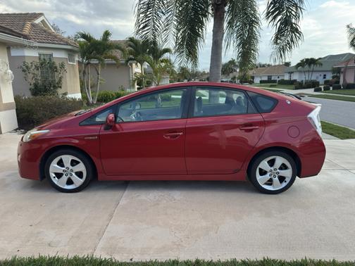 2010 Toyota Prius IV