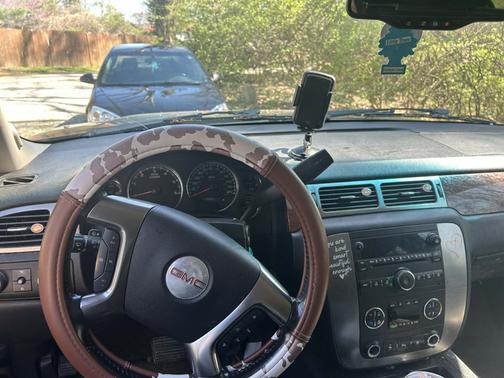 Black 2007 GMC Yukon SLT
